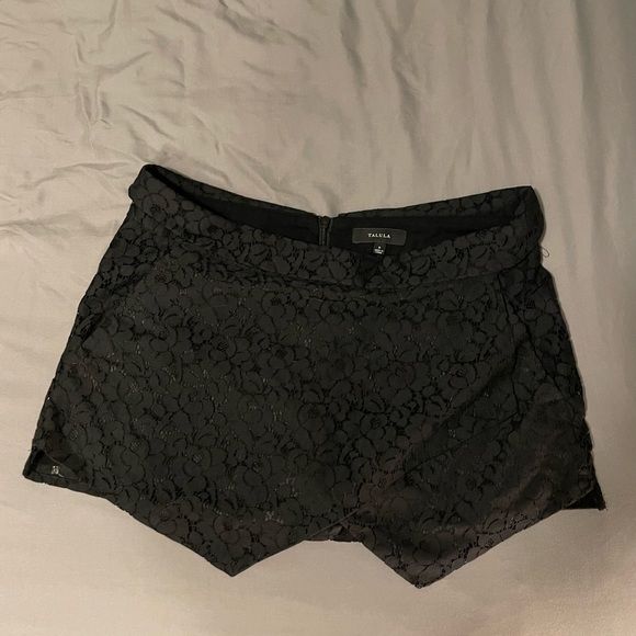 Talula black LACE Berklee skort - Picture 3 of 4